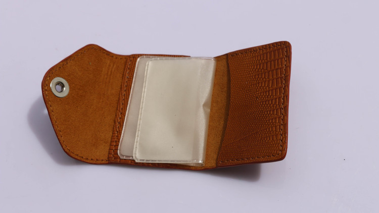 جاکارتی چرم طبیعی