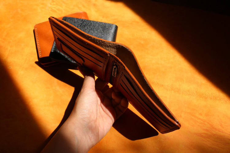 کیف پول جیبی