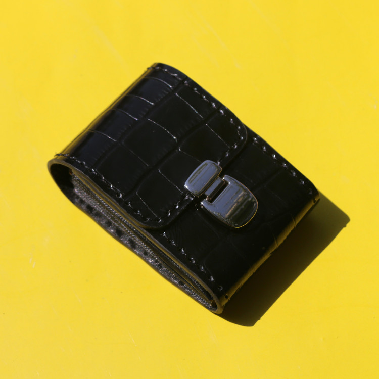 جاکارتی چرم اکاردئونی